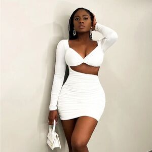 ALL WHITE PARTY EXCLUSIVE
X-LARGE